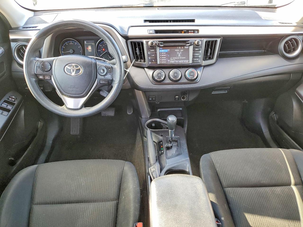 2018 TOYOTA RAV4 LE photo 8