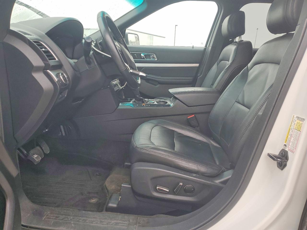 2016 FORD EXPLORER XLT photo 7