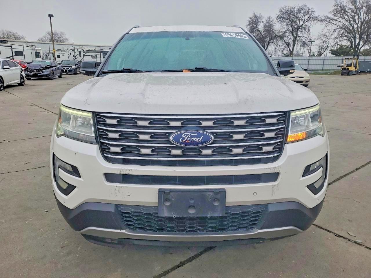 2016 FORD EXPLORER XLT photo 5