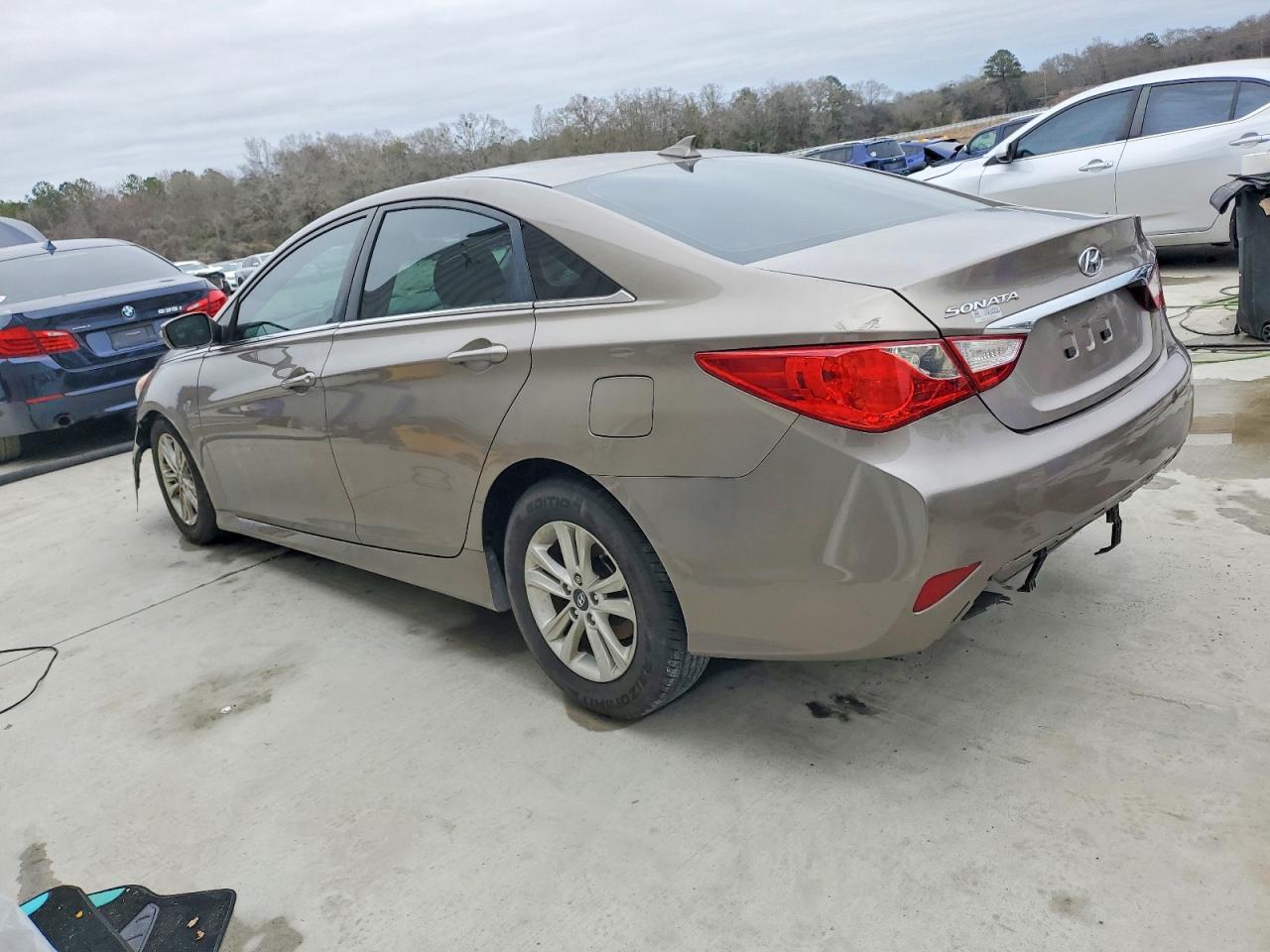 2014 HYUNDAI SONATA photo 3