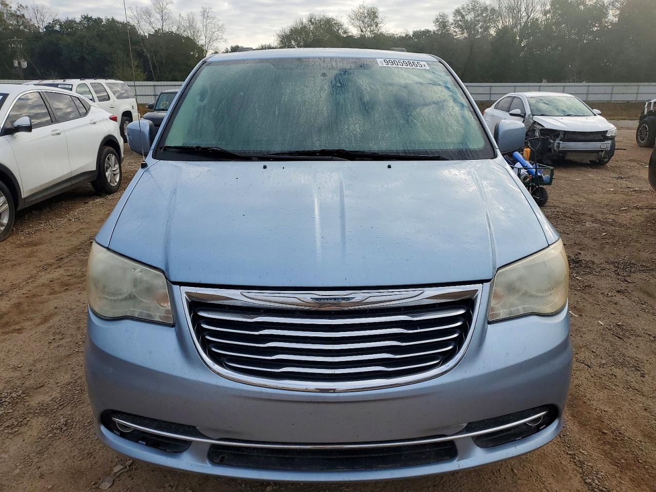 2013 CHRYSLER TOWN & COUNTRY TOURING photo 5