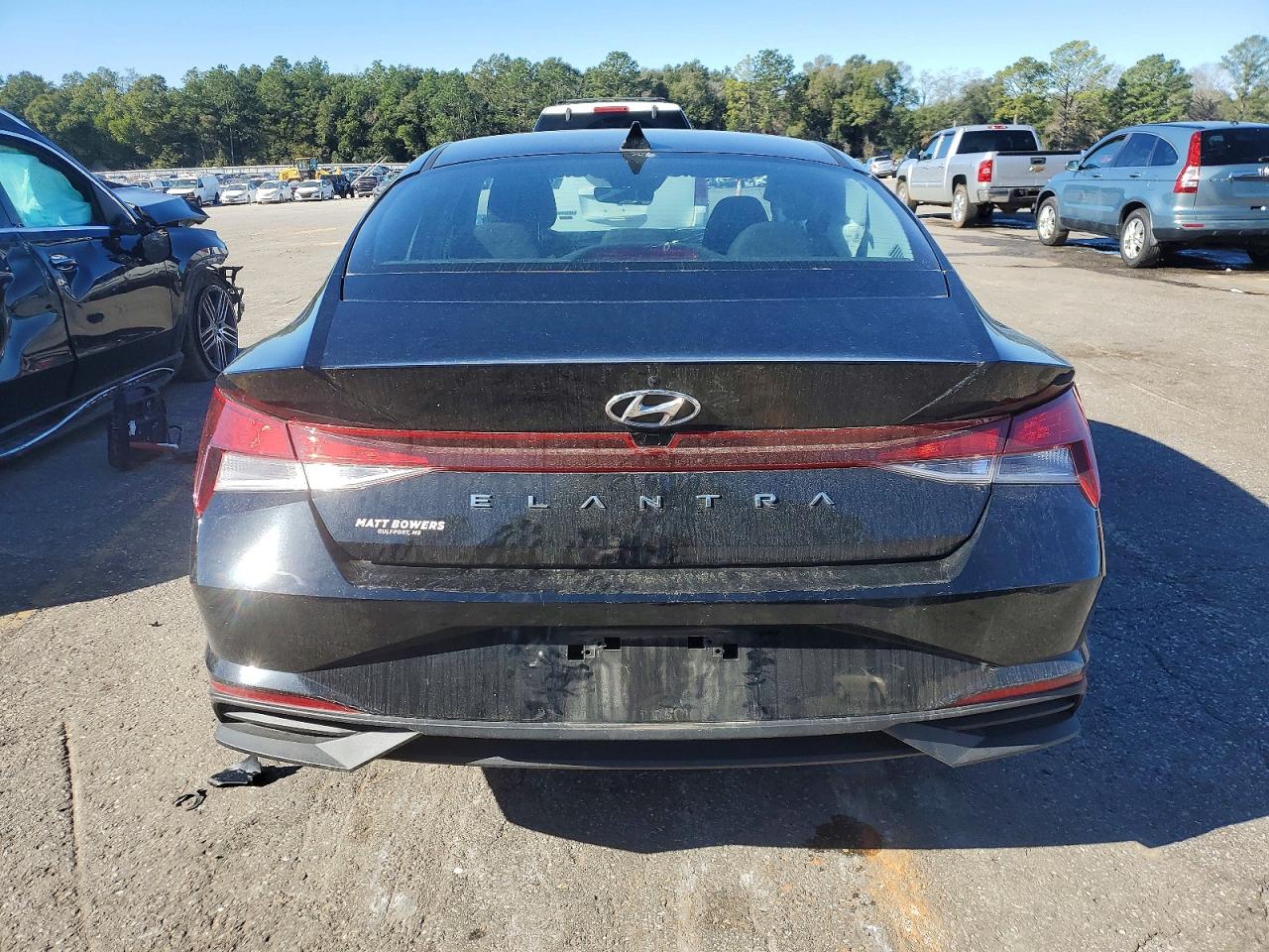 2023 HYUNDAI ELANTRA SEL photo 6