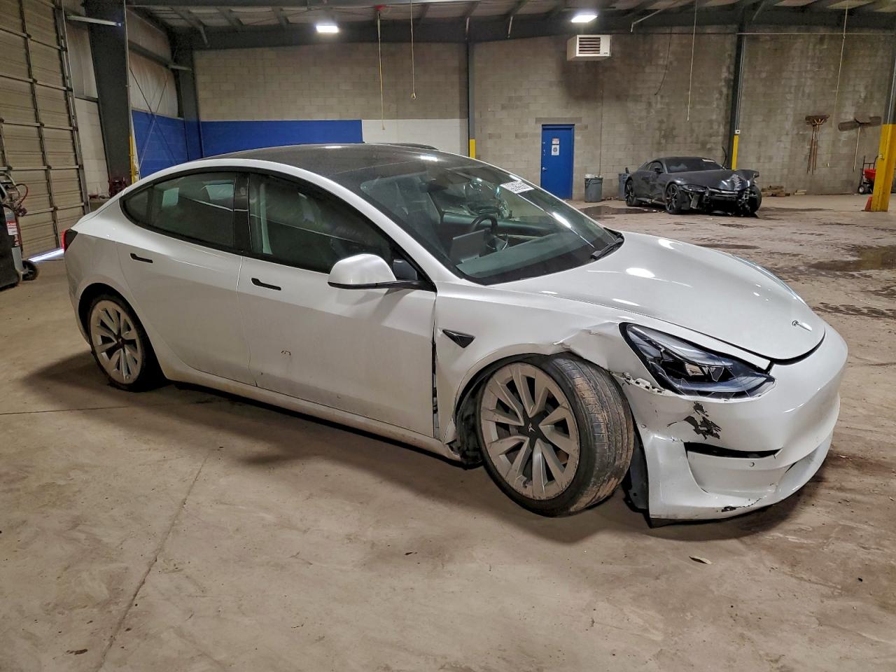 2022 TESLA MODEL 3 photo 4