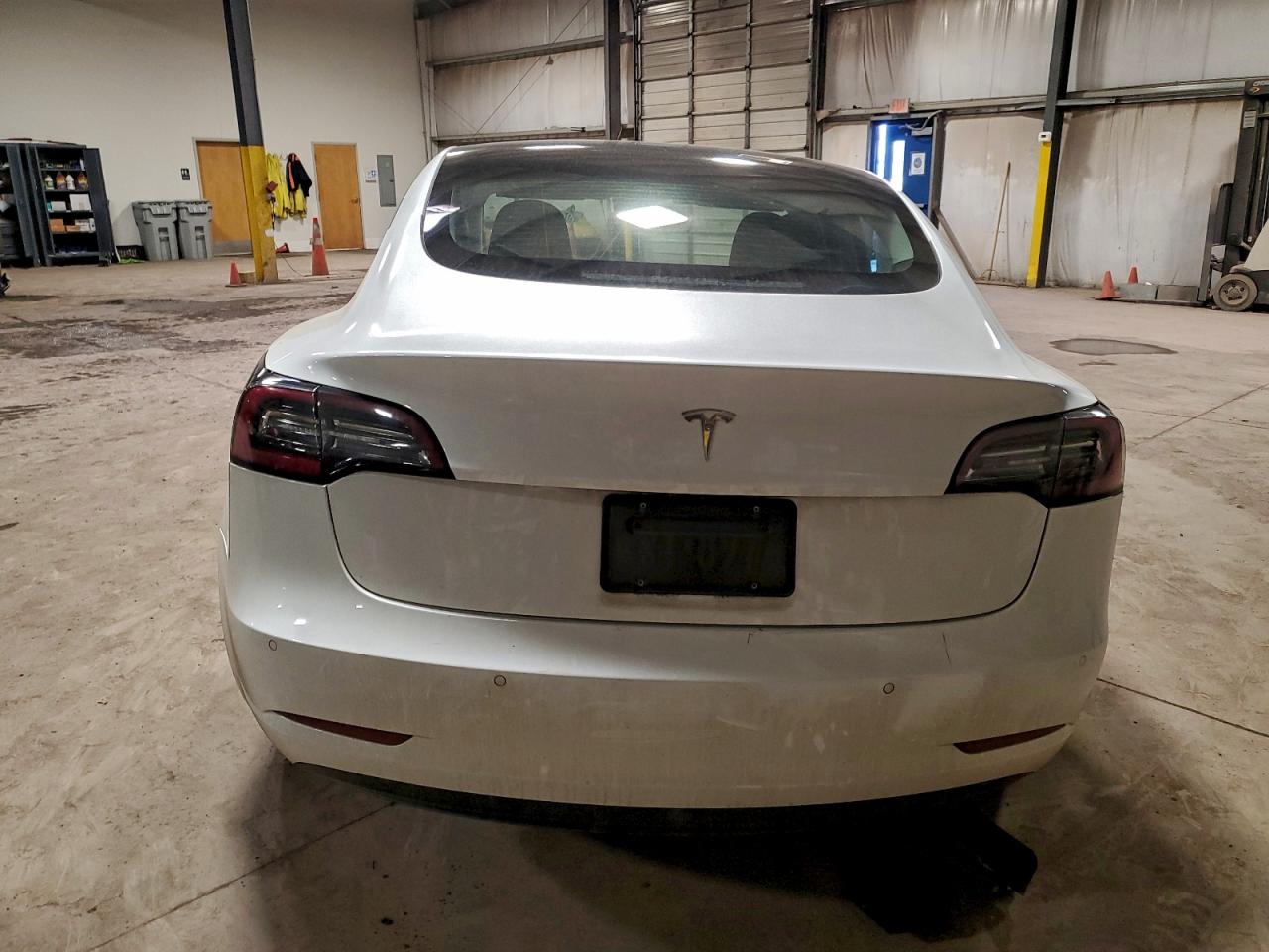 2022 TESLA MODEL 3 photo 6