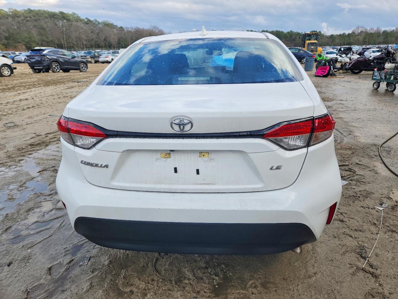 2025 TOYOTA COROLLA LE photo 11