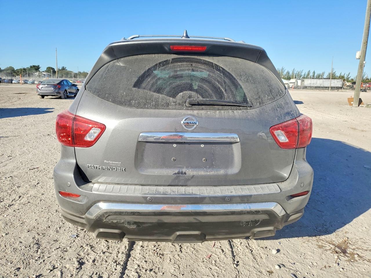 2020 NISSAN PATHFINDER S photo 6