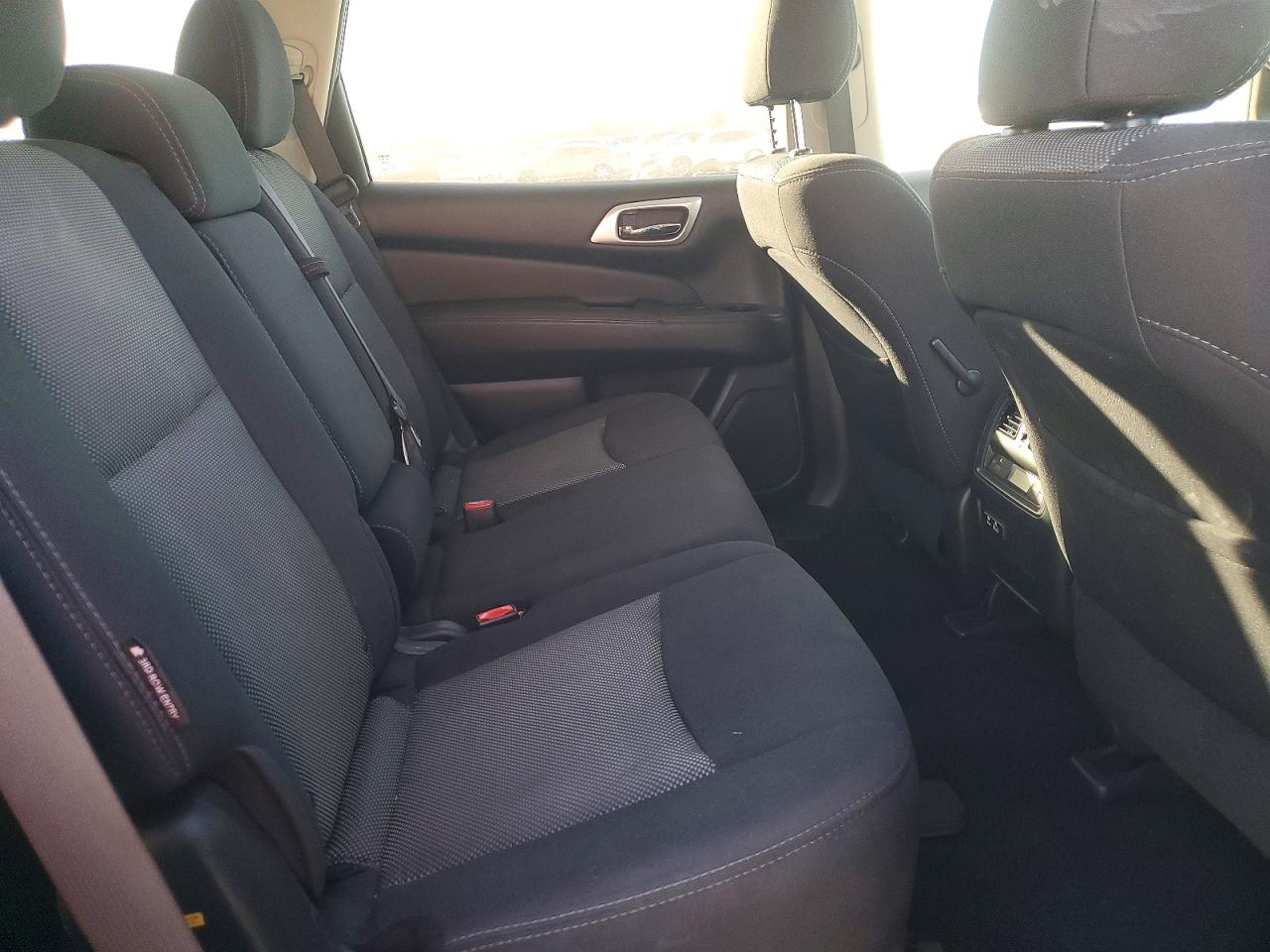 2020 NISSAN PATHFINDER S photo 11