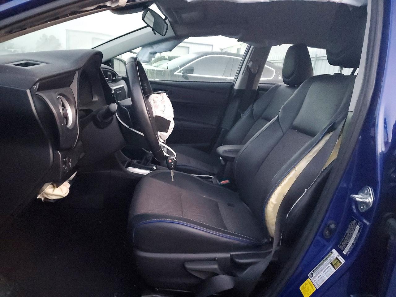 2019 TOYOTA COROLLA SE photo 7