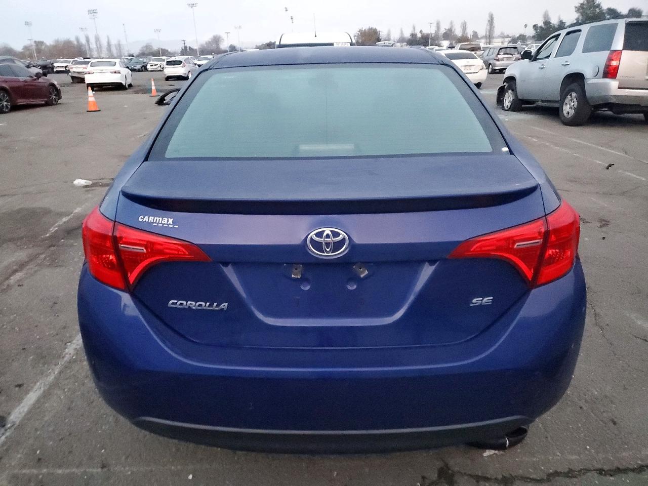 2019 TOYOTA COROLLA SE photo 6