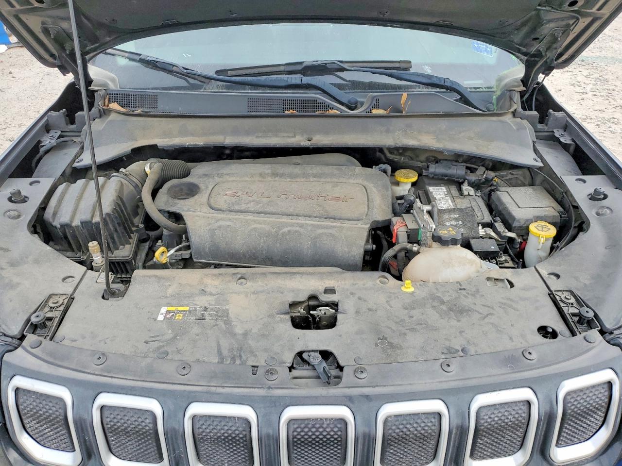 2022 JEEP COMPASS LATITUDE photo 12