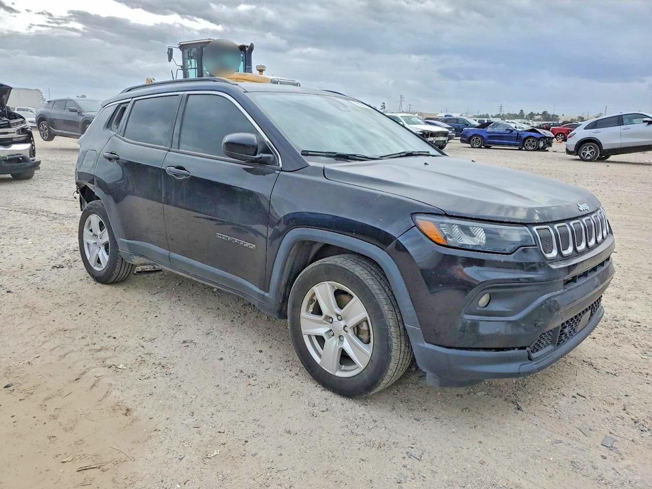2022 JEEP COMPASS LATITUDE photo 4
