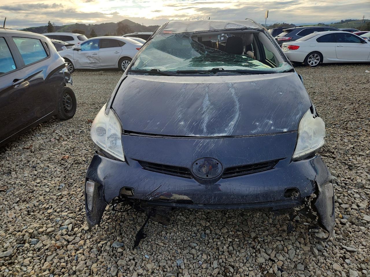 2012 TOYOTA PRIUS photo 5