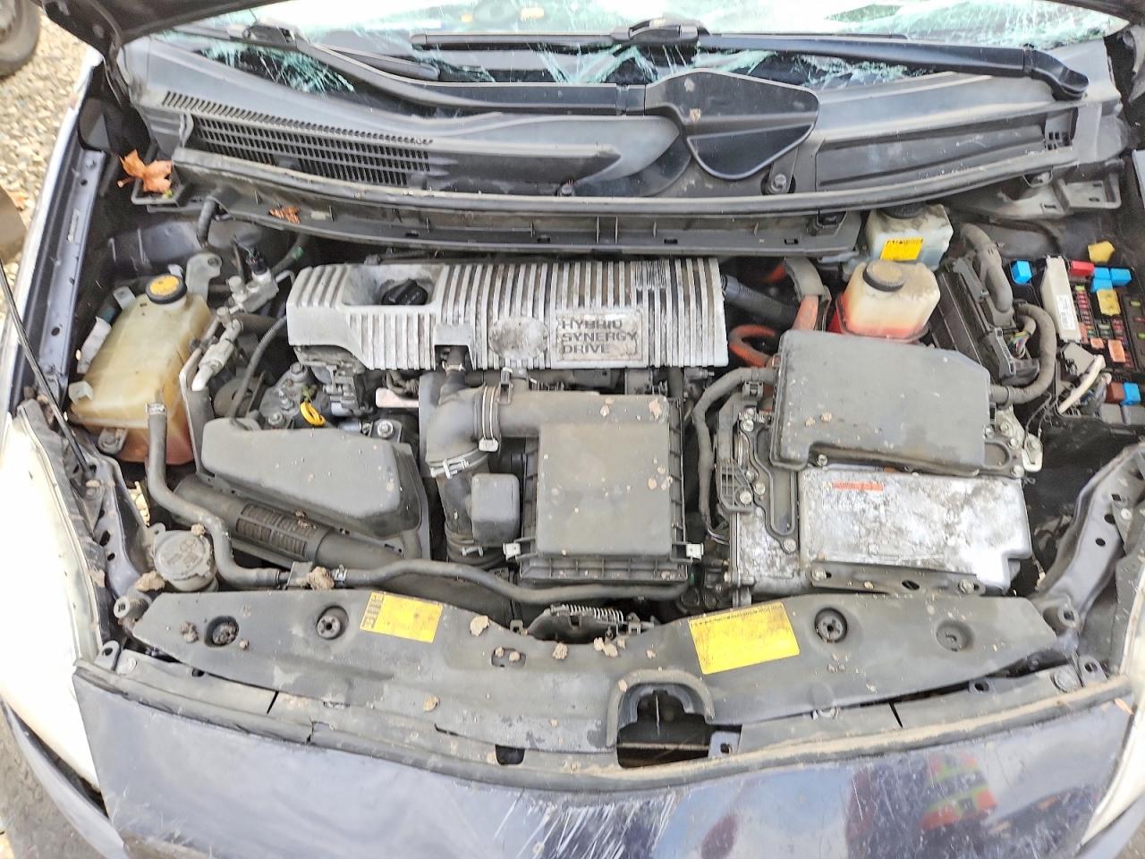 2012 TOYOTA PRIUS photo 11