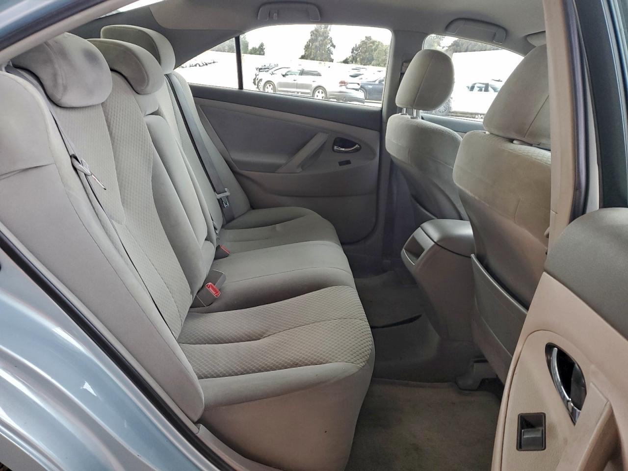 2009 TOYOTA CAMRY BASE photo 10