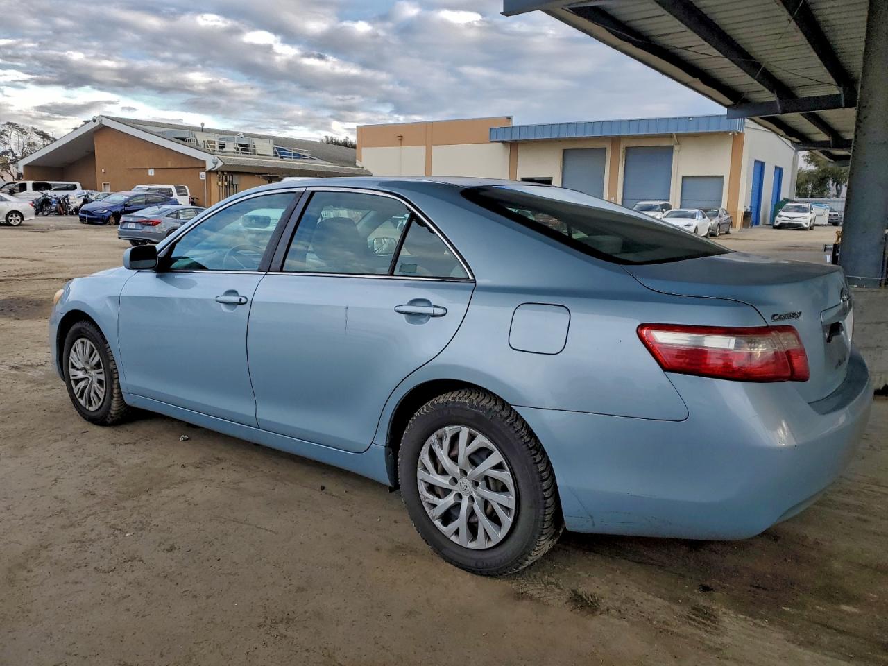 2009 TOYOTA CAMRY BASE photo 2