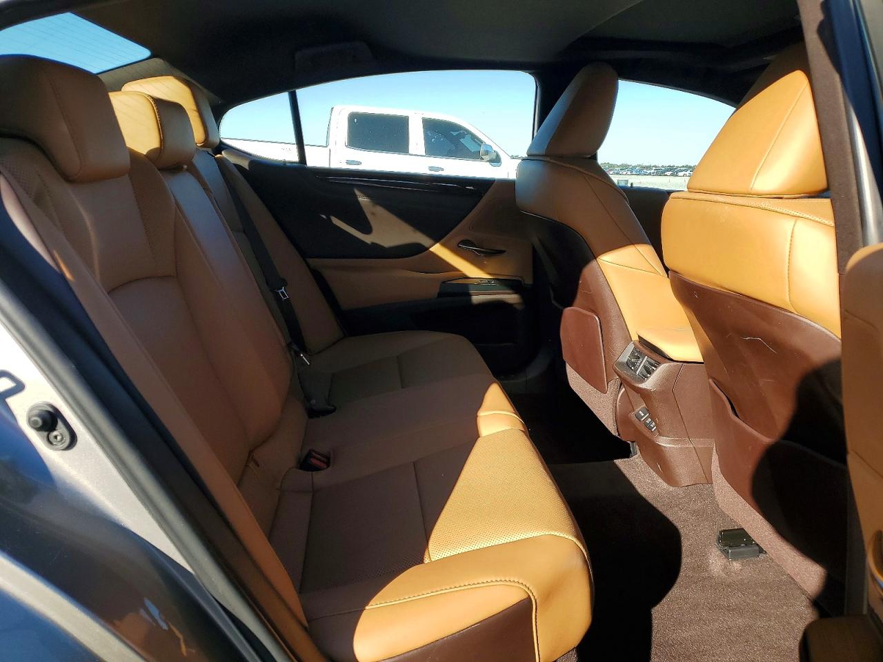 2021 LEXUS ES 350 BASE photo 10