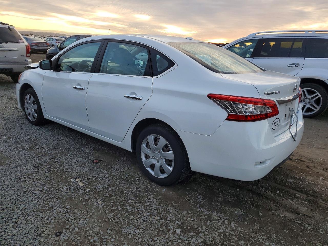 2014 NISSAN SENTRA S photo 2
