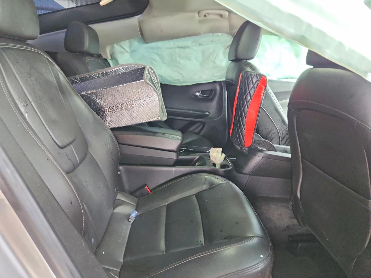 2013 CHEVROLET VOLT photo 10