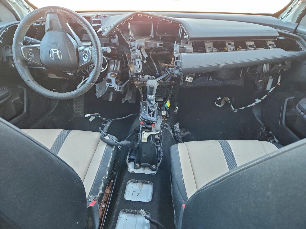 2017 HONDA CIVIC LX photo 8