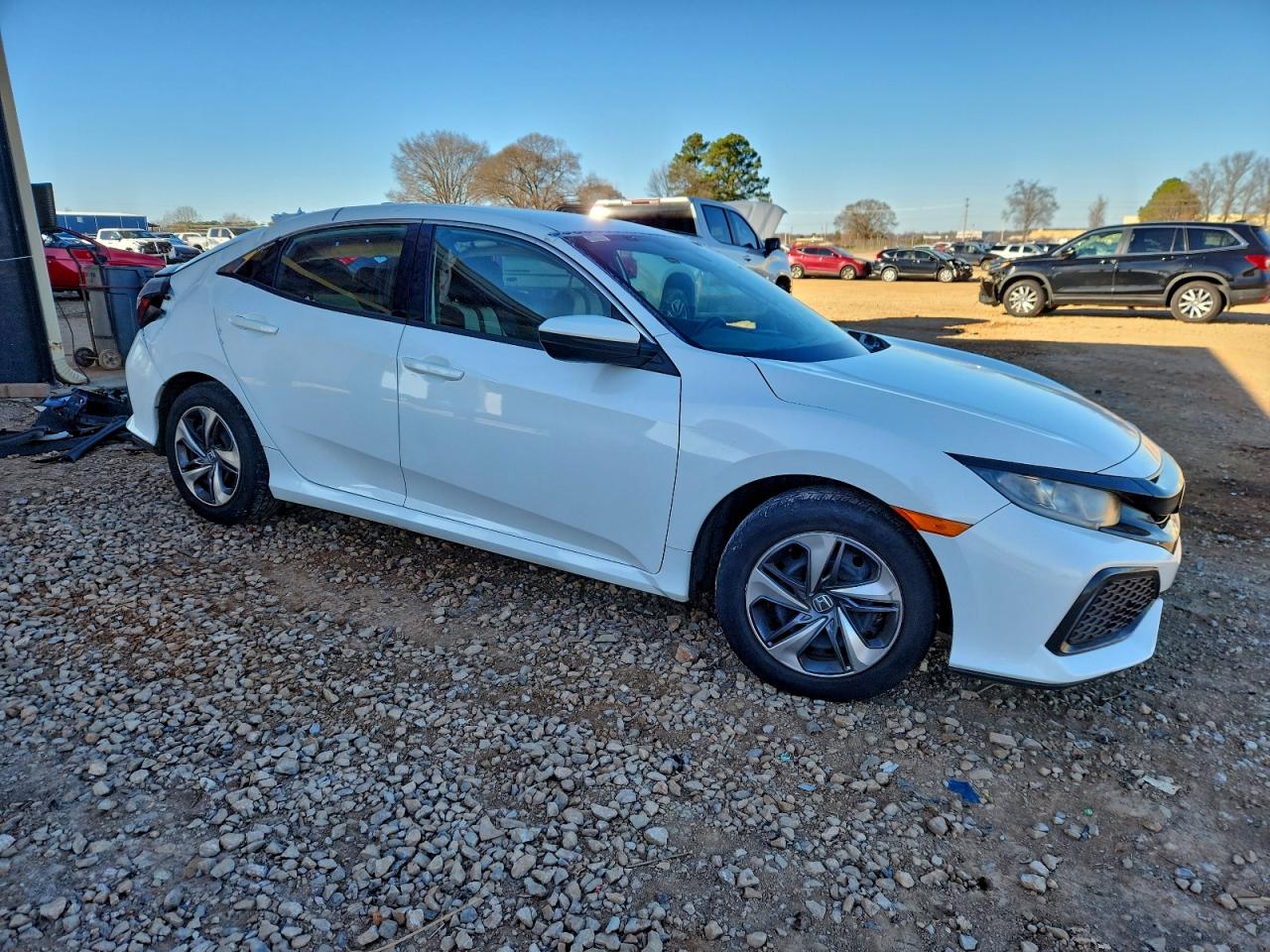 2017 HONDA CIVIC LX photo 4