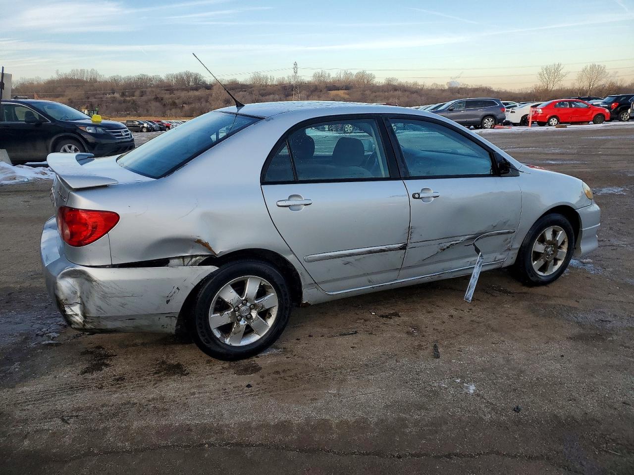 2006 TOYOTA COROLLA CE photo 3