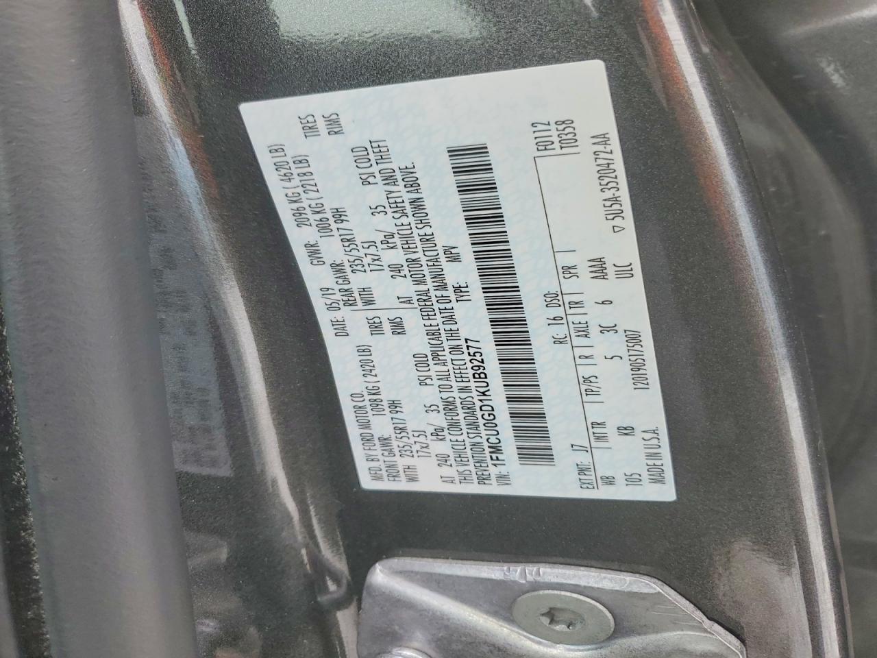 2019 FORD ESCAPE SE photo 14