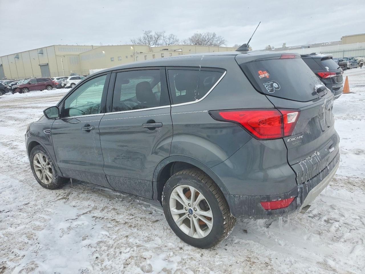 2019 FORD ESCAPE SE photo 2
