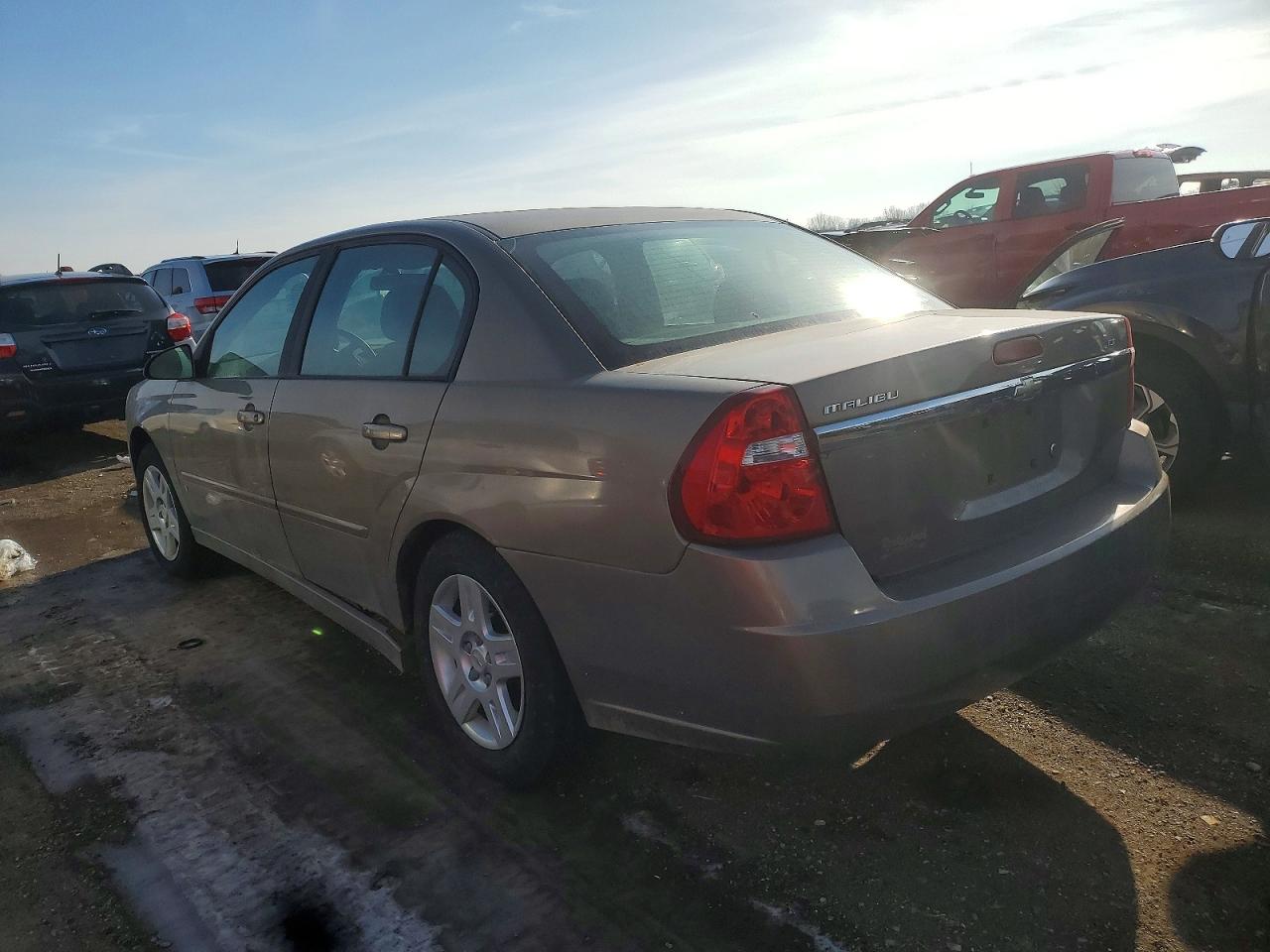 2007 CHEVROLET MALIBU LT photo 2