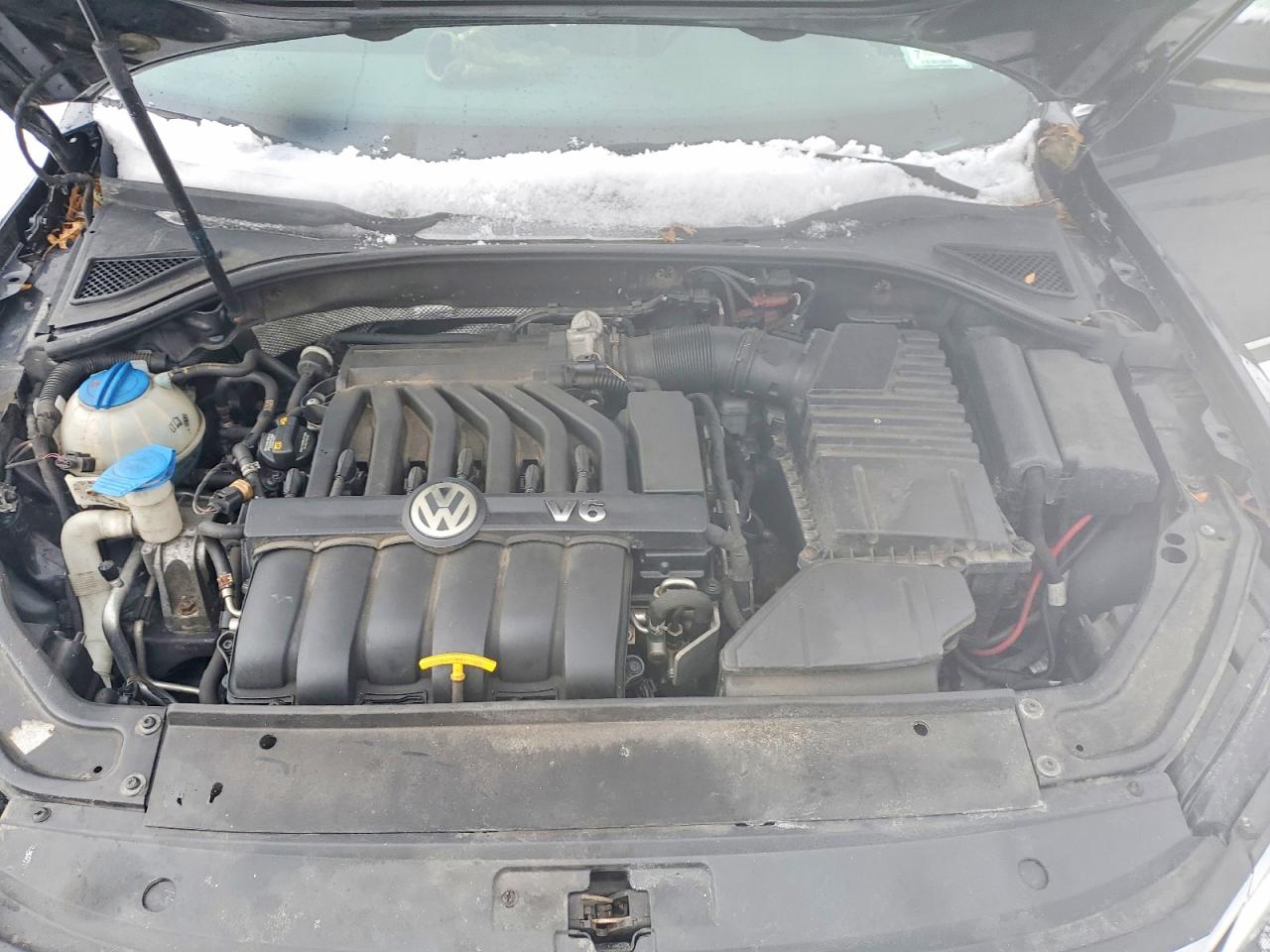 2017 VOLKSWAGEN PASSAT SEL PREMIUM photo 11
