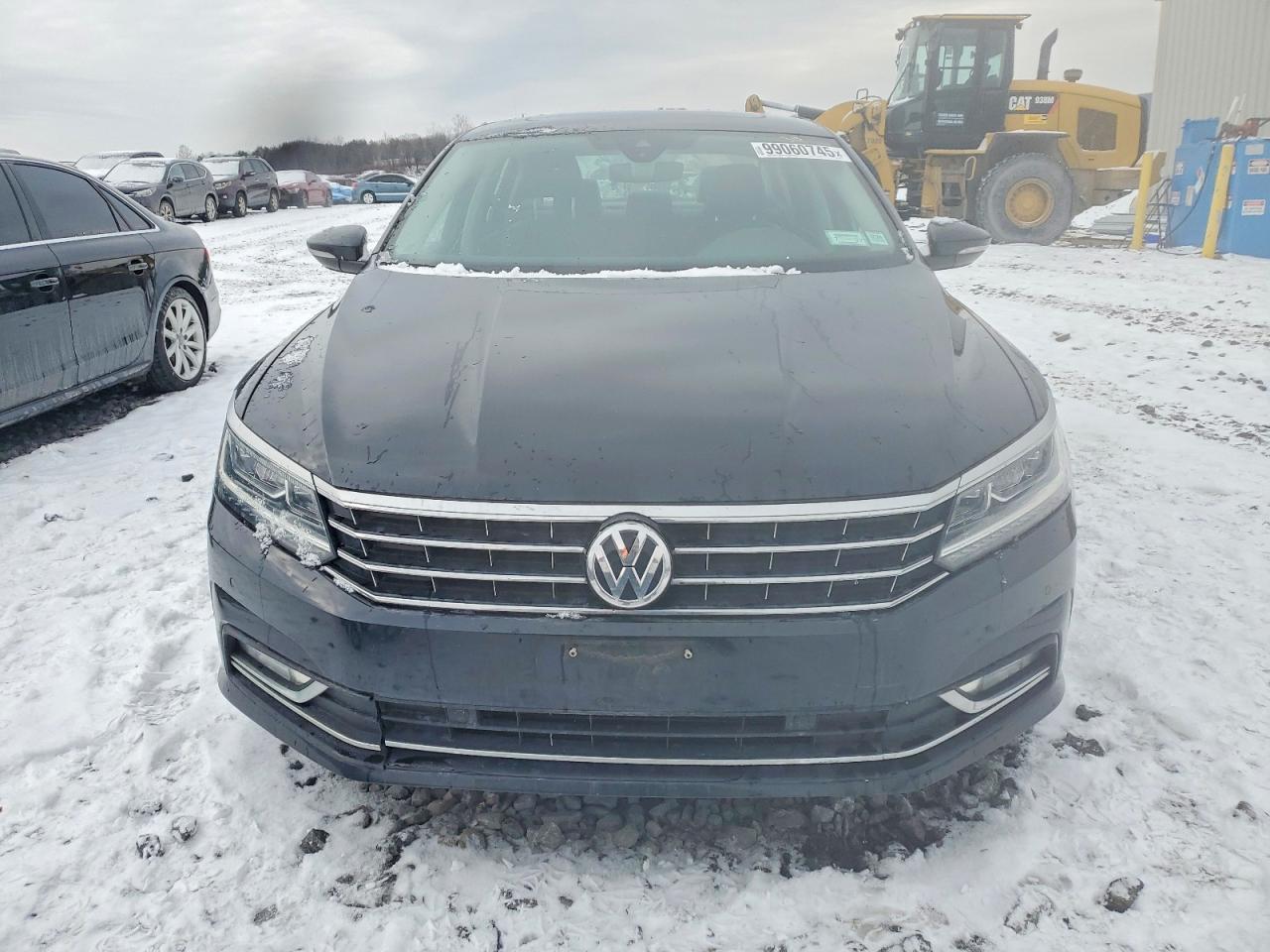 2017 VOLKSWAGEN PASSAT SEL PREMIUM photo 5