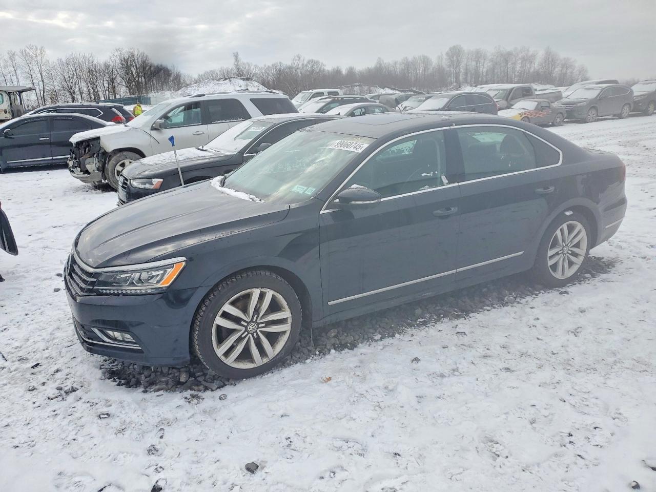 2017 VOLKSWAGEN PASSAT