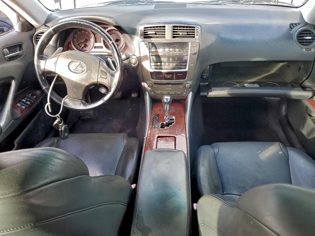 2007 LEXUS IS 250 photo 8