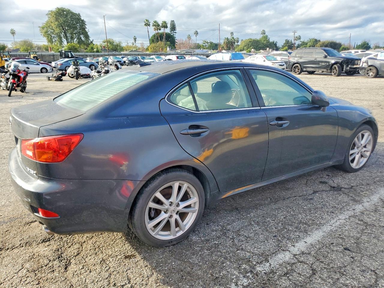 2007 LEXUS IS 250 photo 3