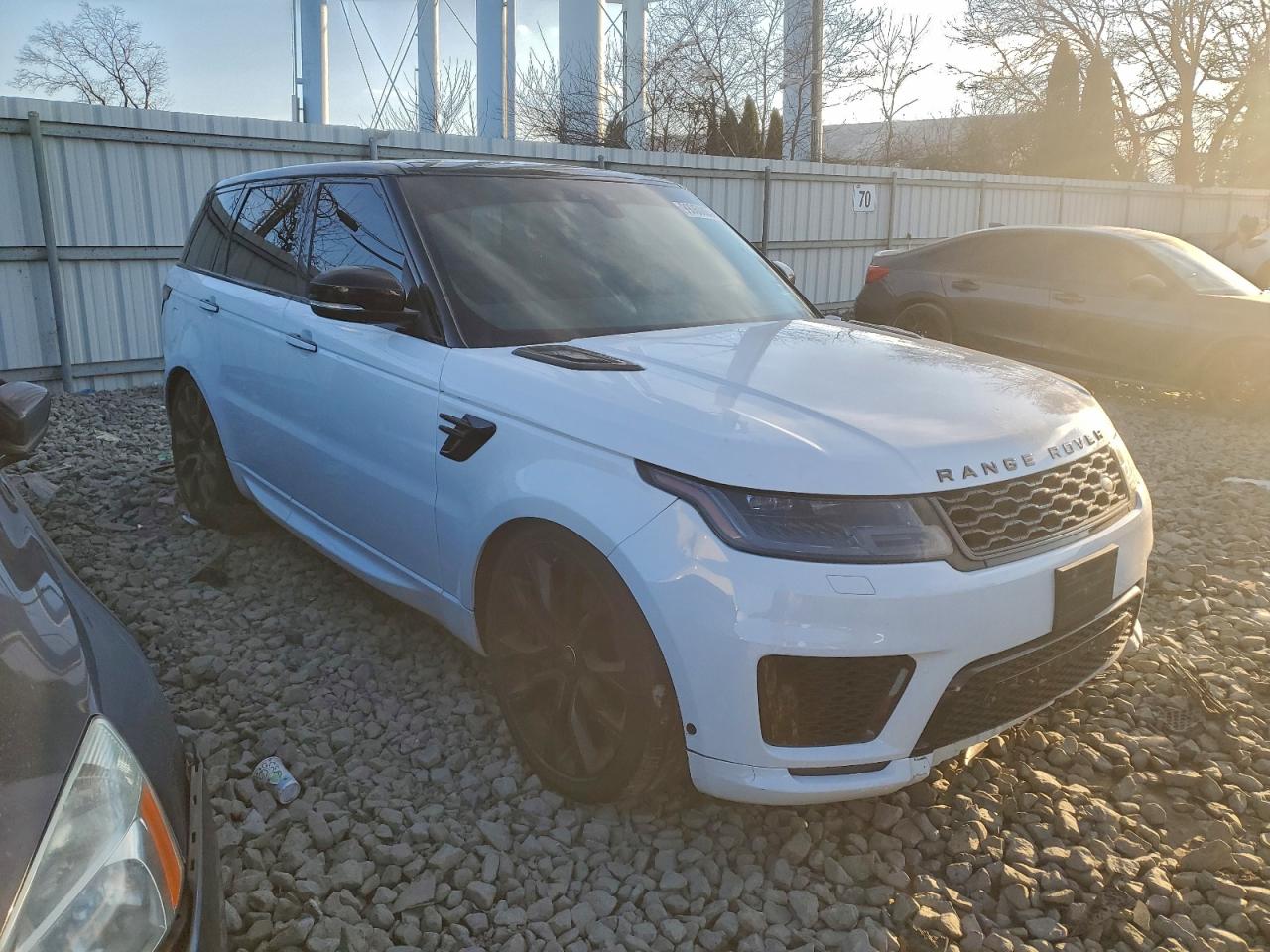 2019 LAND ROVER RANGE ROVER SPORT HST photo 4