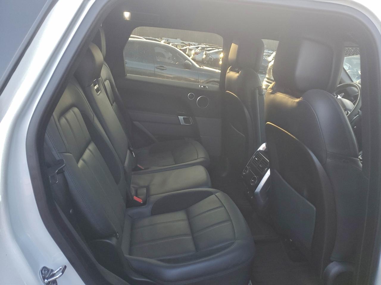2019 LAND ROVER RANGE ROVER SPORT HST photo 11