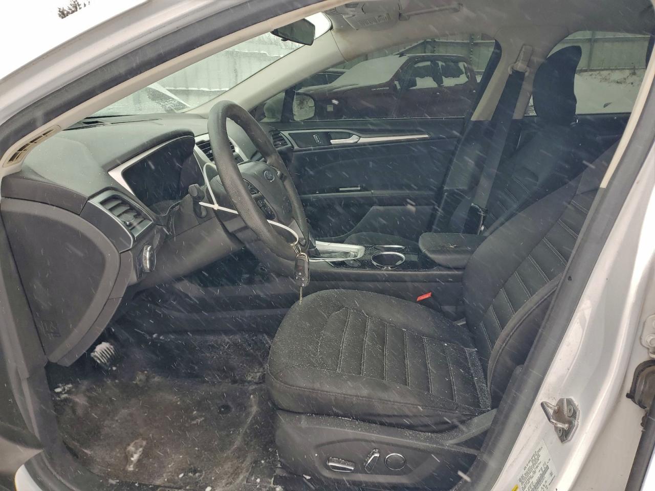 2013 FORD FUSION SE photo 13