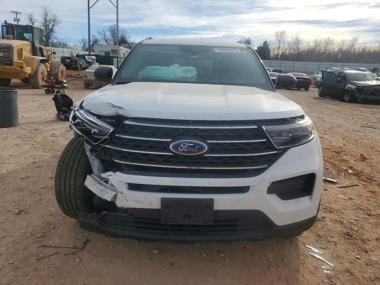 2021 FORD EXPLORER XLT photo 5