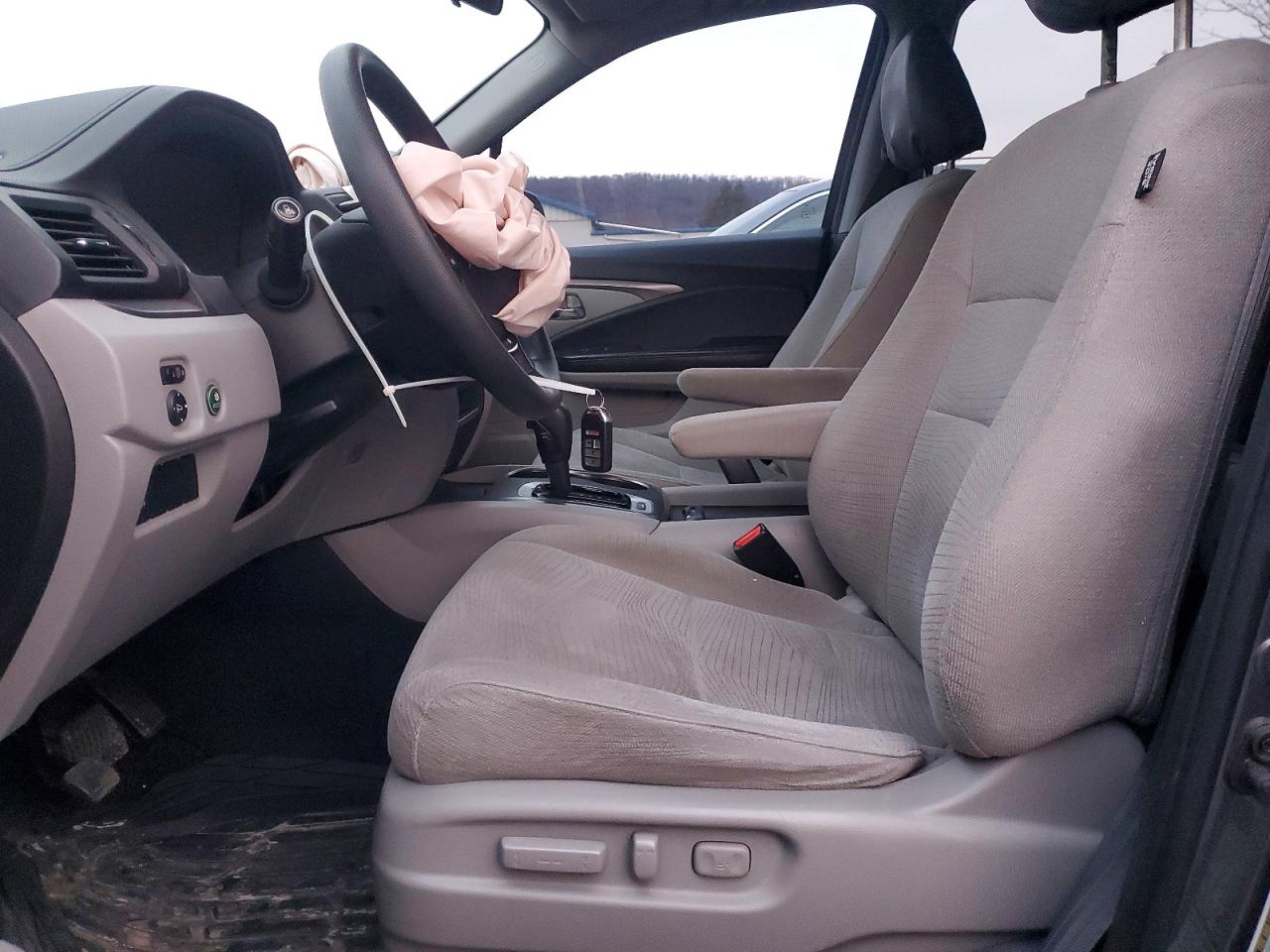 2016 HONDA PILOT EX photo 7