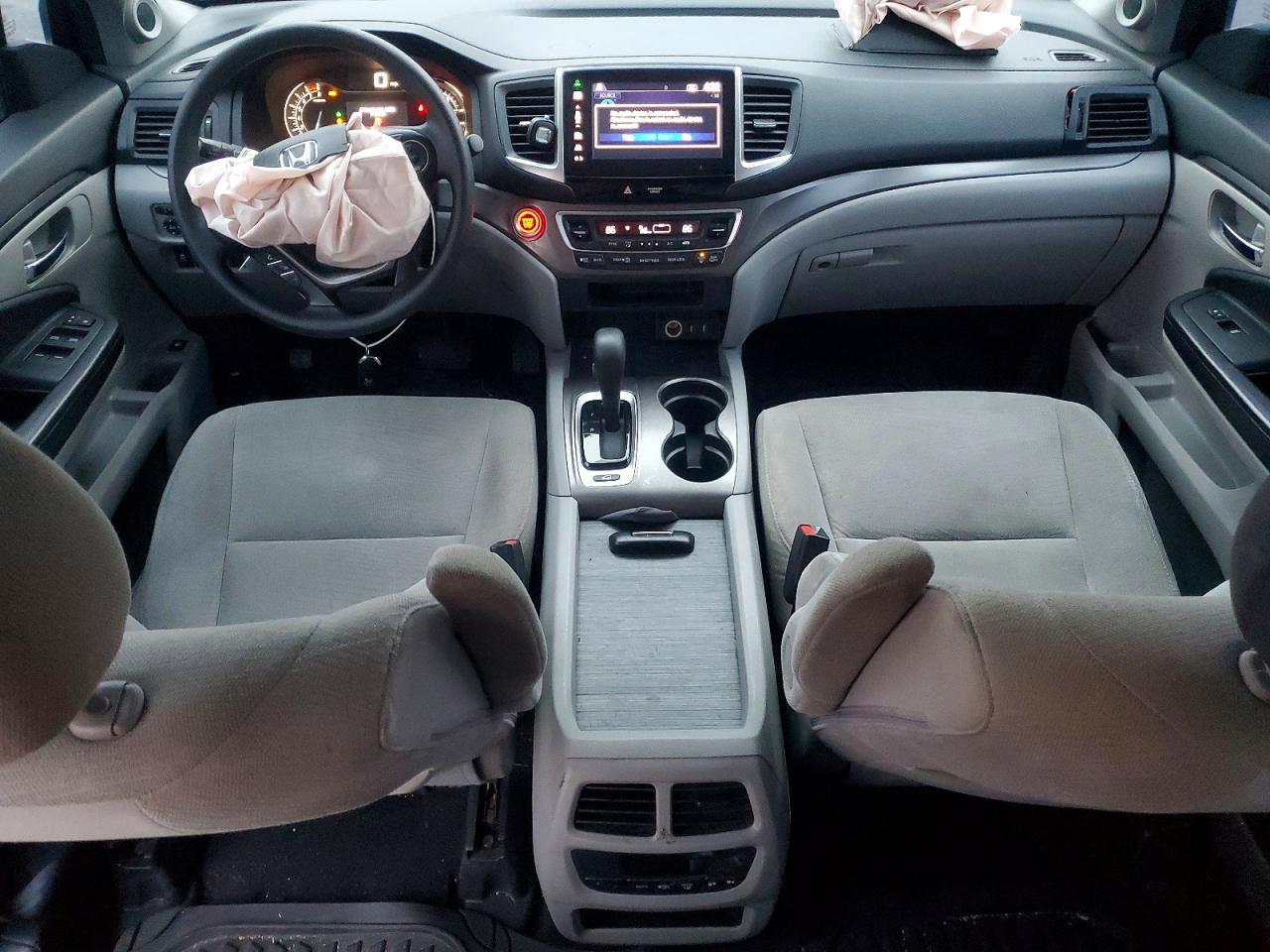 2016 HONDA PILOT EX photo 8