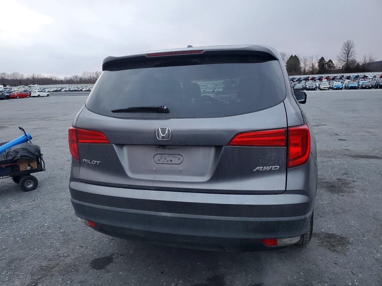 2016 HONDA PILOT EX photo 6