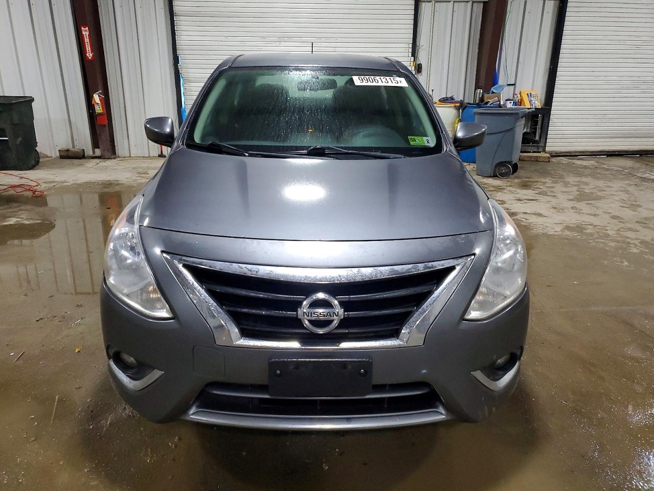 2018 NISSAN VERSA S photo 5