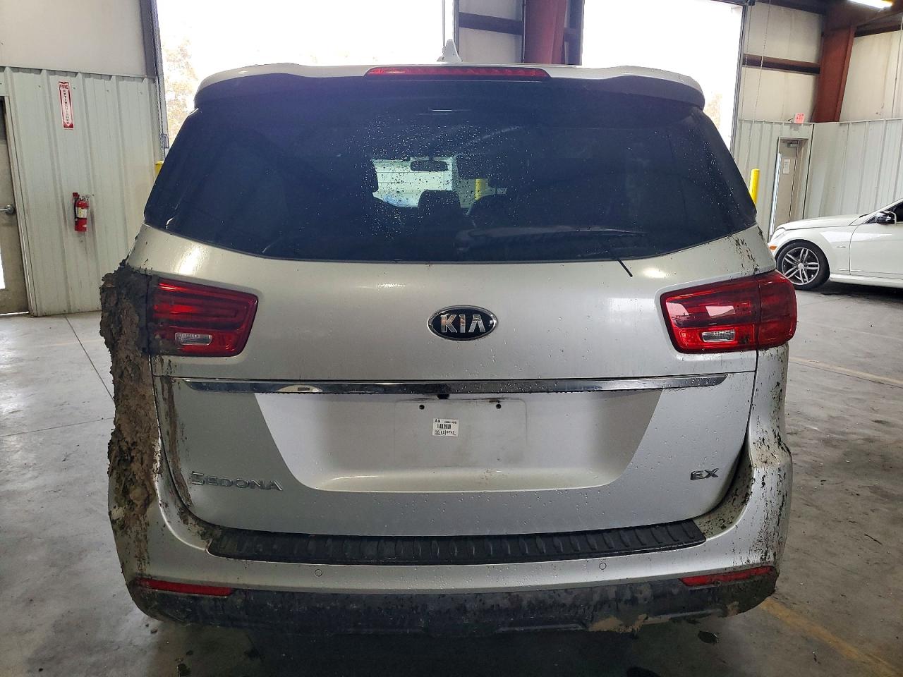 2019 KIA SEDONA LX photo 11