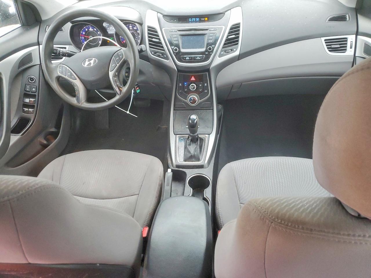 2015 HYUNDAI ELANTRA SE photo 15