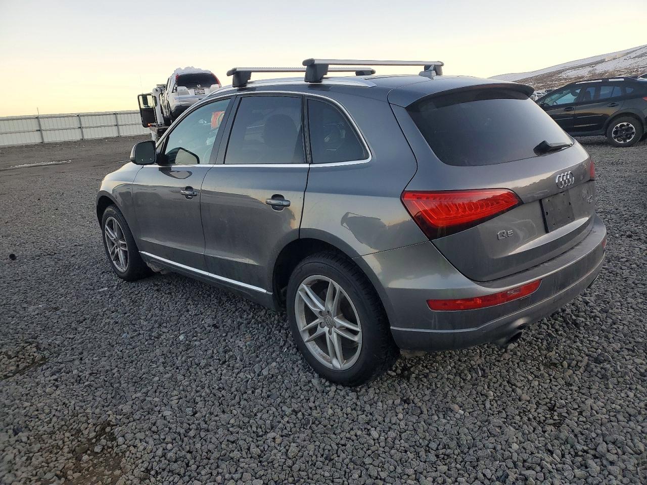 2013 AUDI Q5 PREMIUM PLUS photo 2