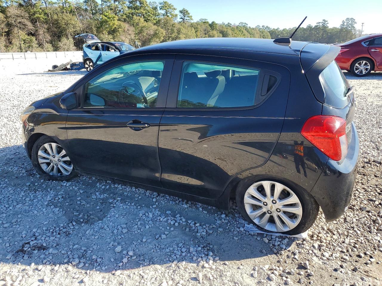 2017 CHEVROLET SPARK 1LT photo 3