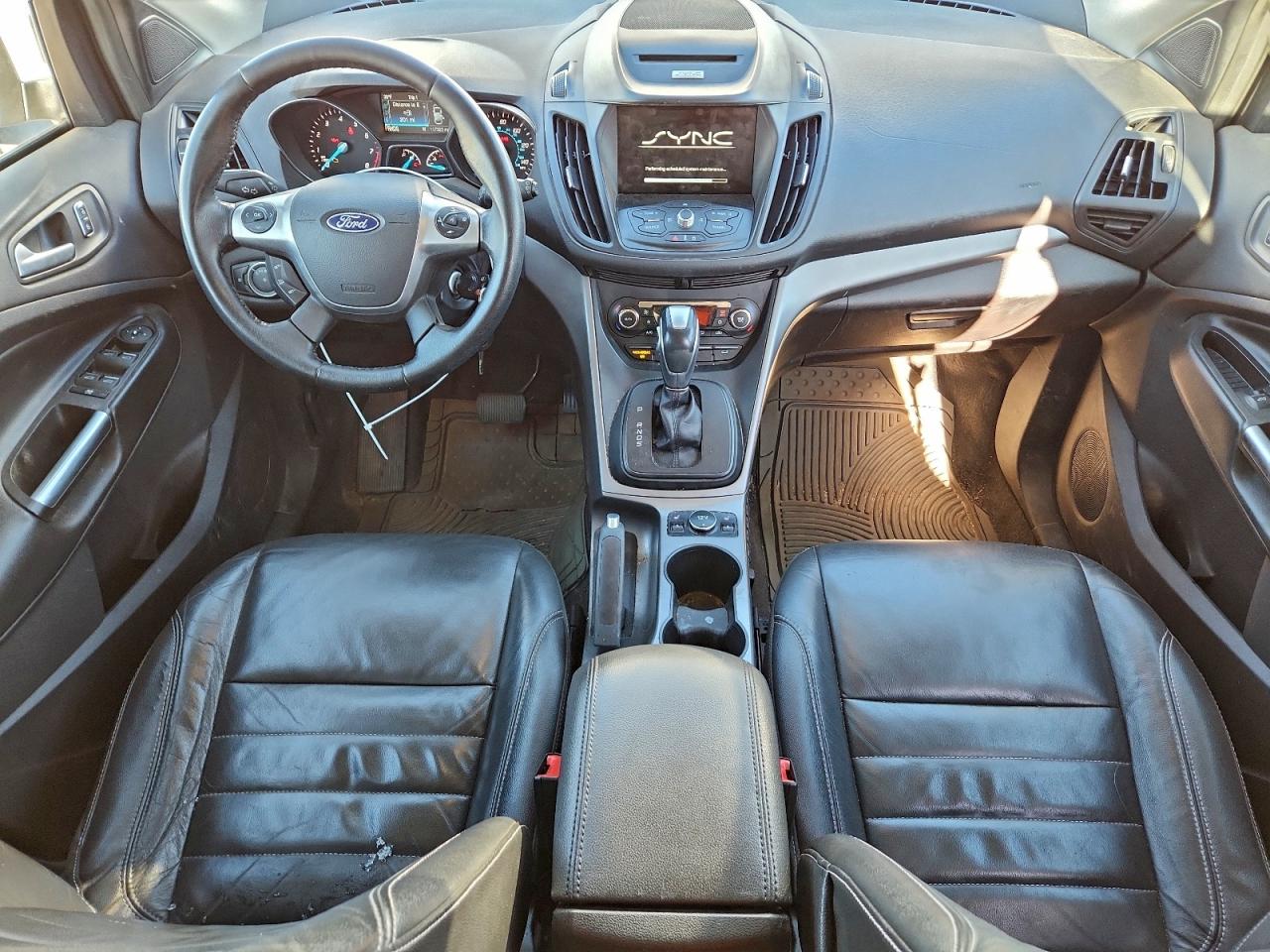 2015 FORD ESCAPE SE photo 8