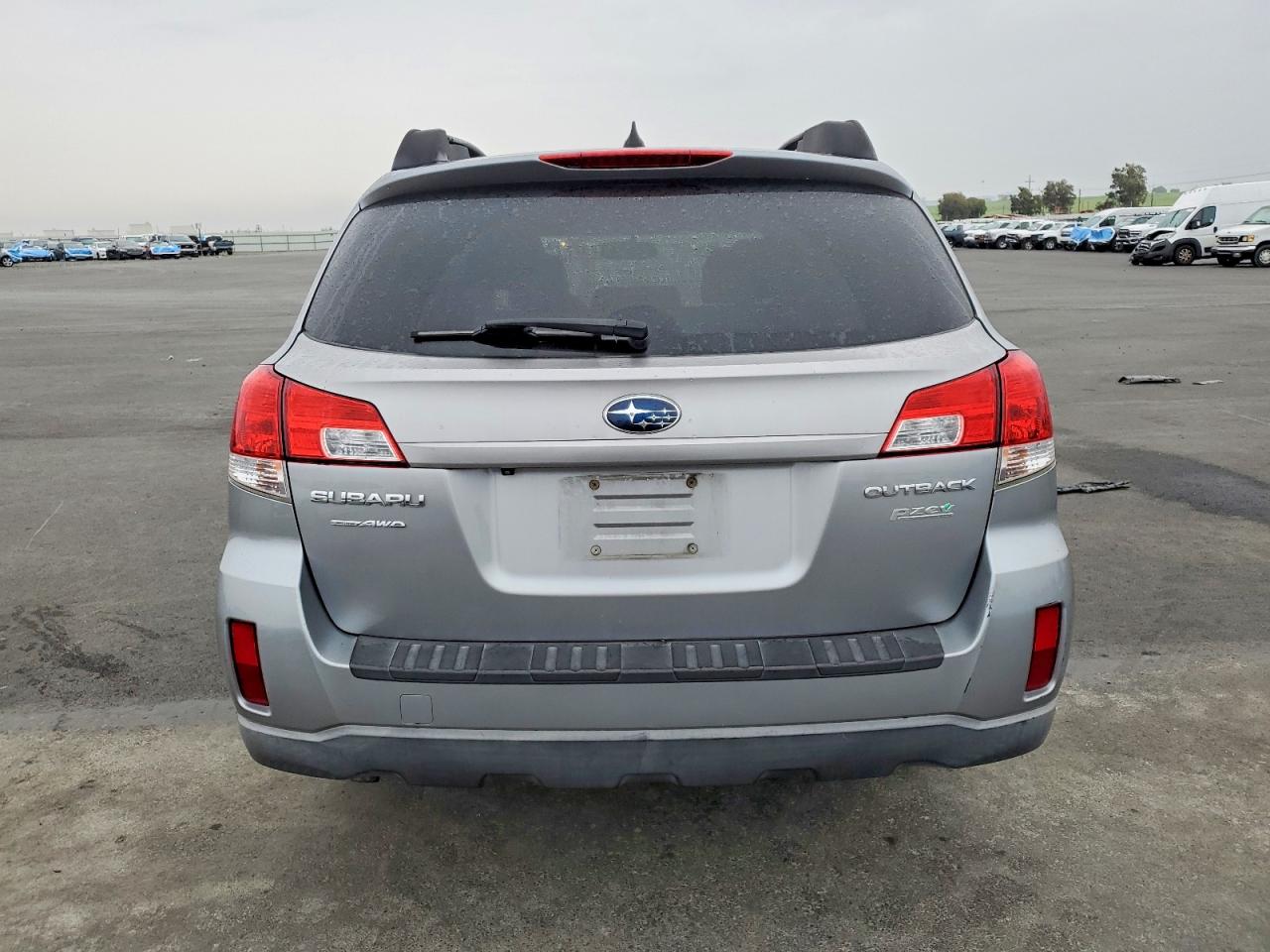 2011 SUBARU OUTBACK 2.5I LIMITED photo 6