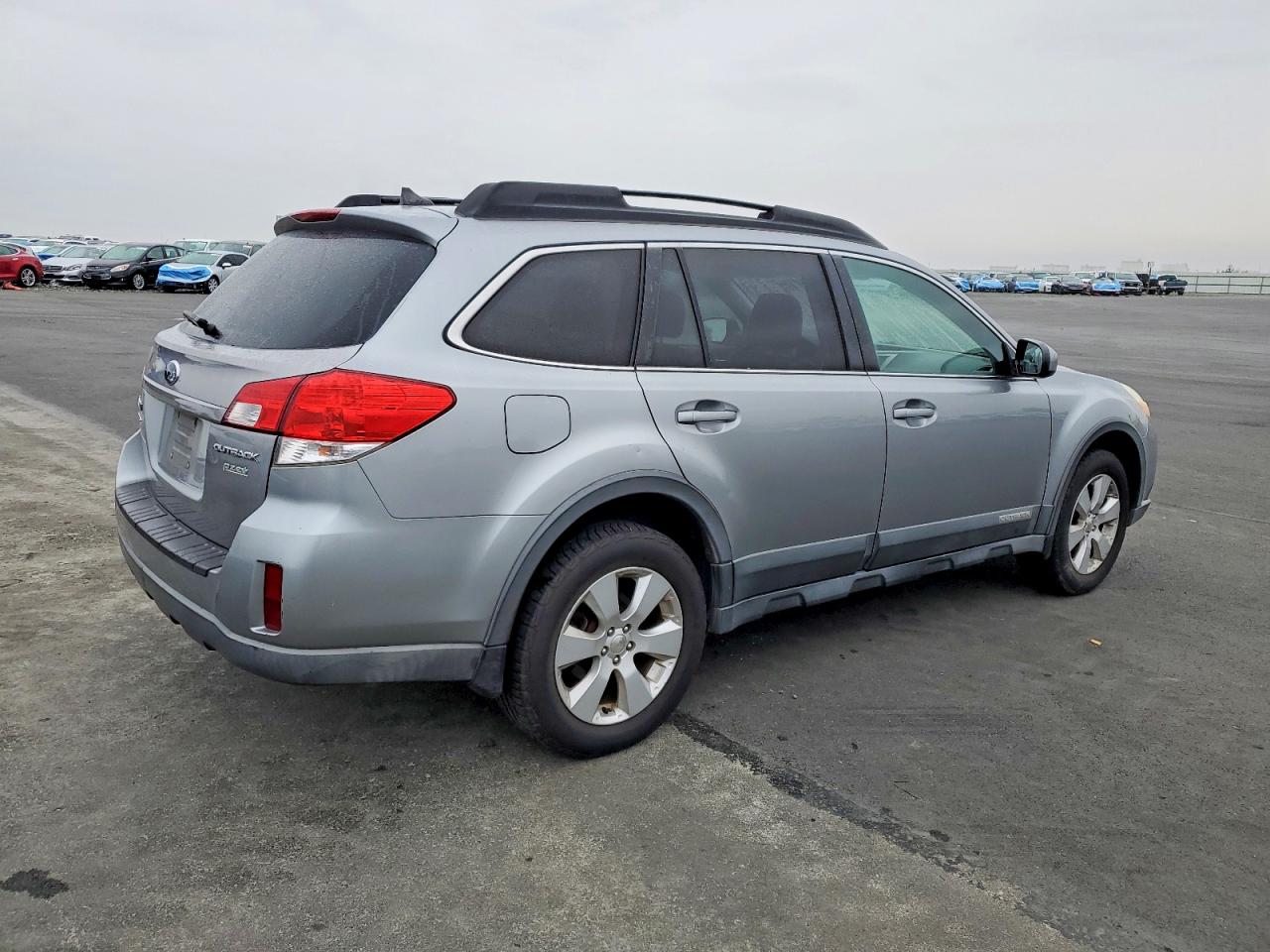 2011 SUBARU OUTBACK 2.5I LIMITED photo 3