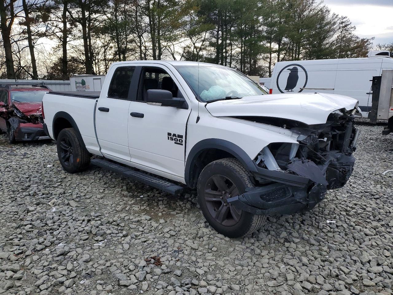 2023 RAM 1500 CLASSIC SLT photo 4