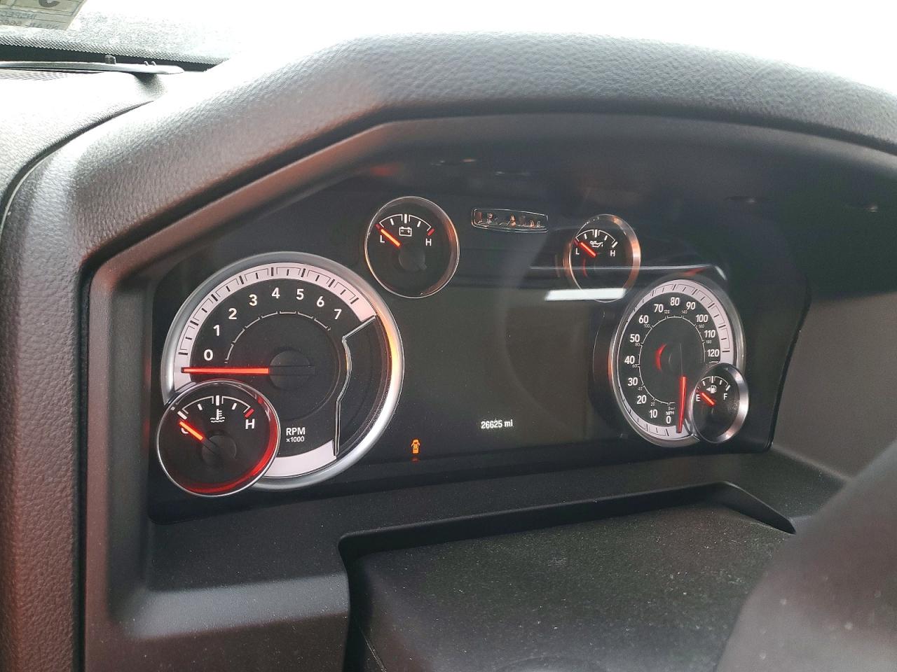 2023 RAM 1500 CLASSIC SLT photo 9